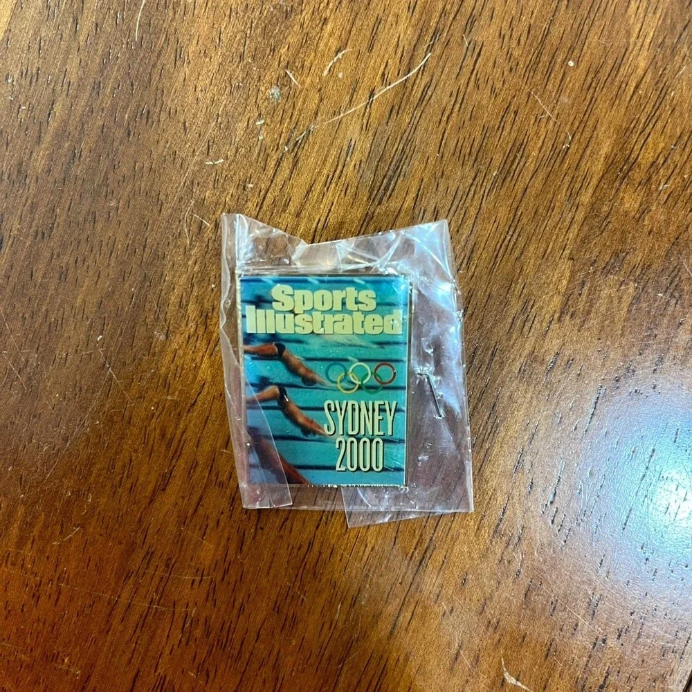 2000 Vintage Sydney Olympics Sports Illustrated Pin Official Souvenir NEW